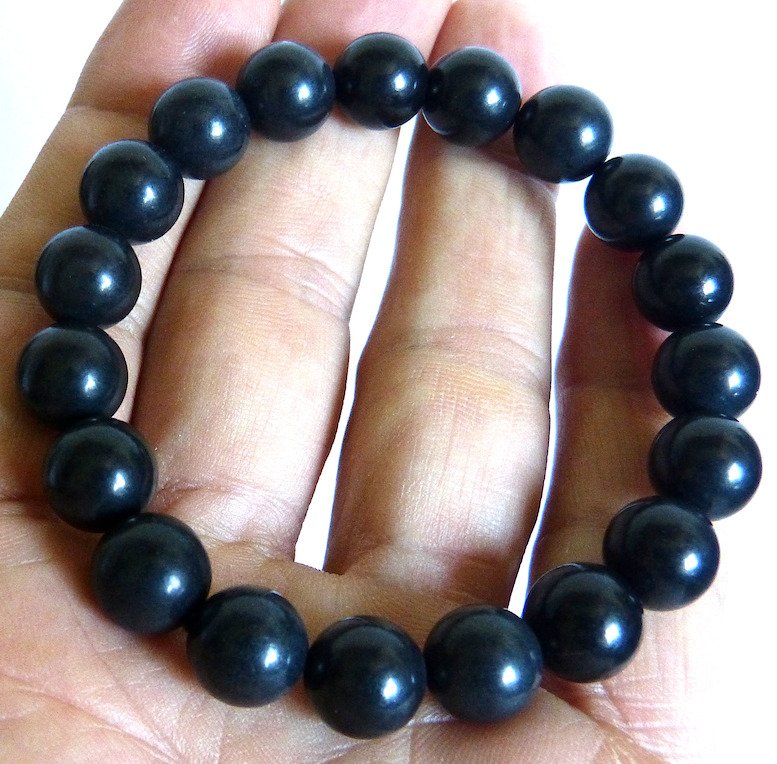 Beautiful collection of lapis lazuli, tiger's eye, shungite bracelets...- 257 g