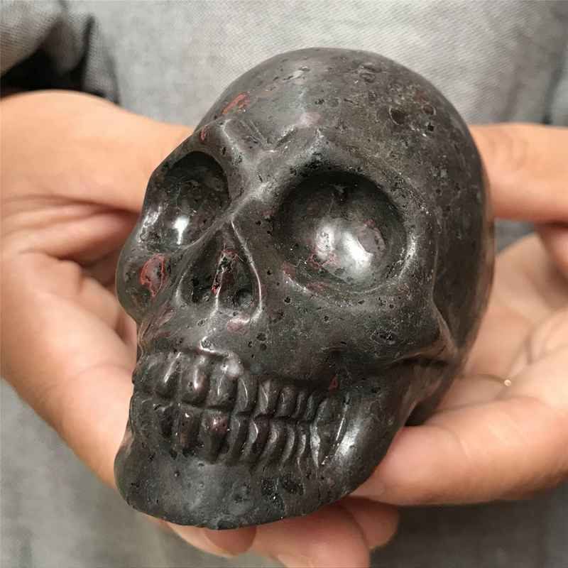 0.33Kg Natural unknown quartz skull carved Quartz Crystal skull Healing