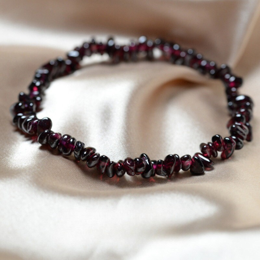 Natural Red Garnet Quartz Crystal Chakra Chip Stone Stretch Bracelet Reiki Gift