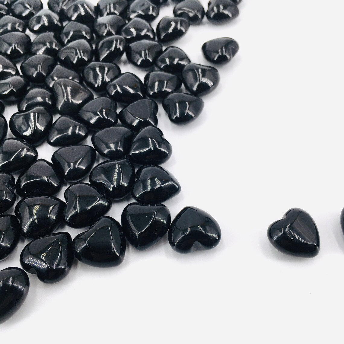 10PCS Mini corazón de obsidiana natural, colgante de corazón de cristal de cuarzo, talla de cristal, joyería, espécimen mineral, curación de Reiki, regalos de cristal 20g+