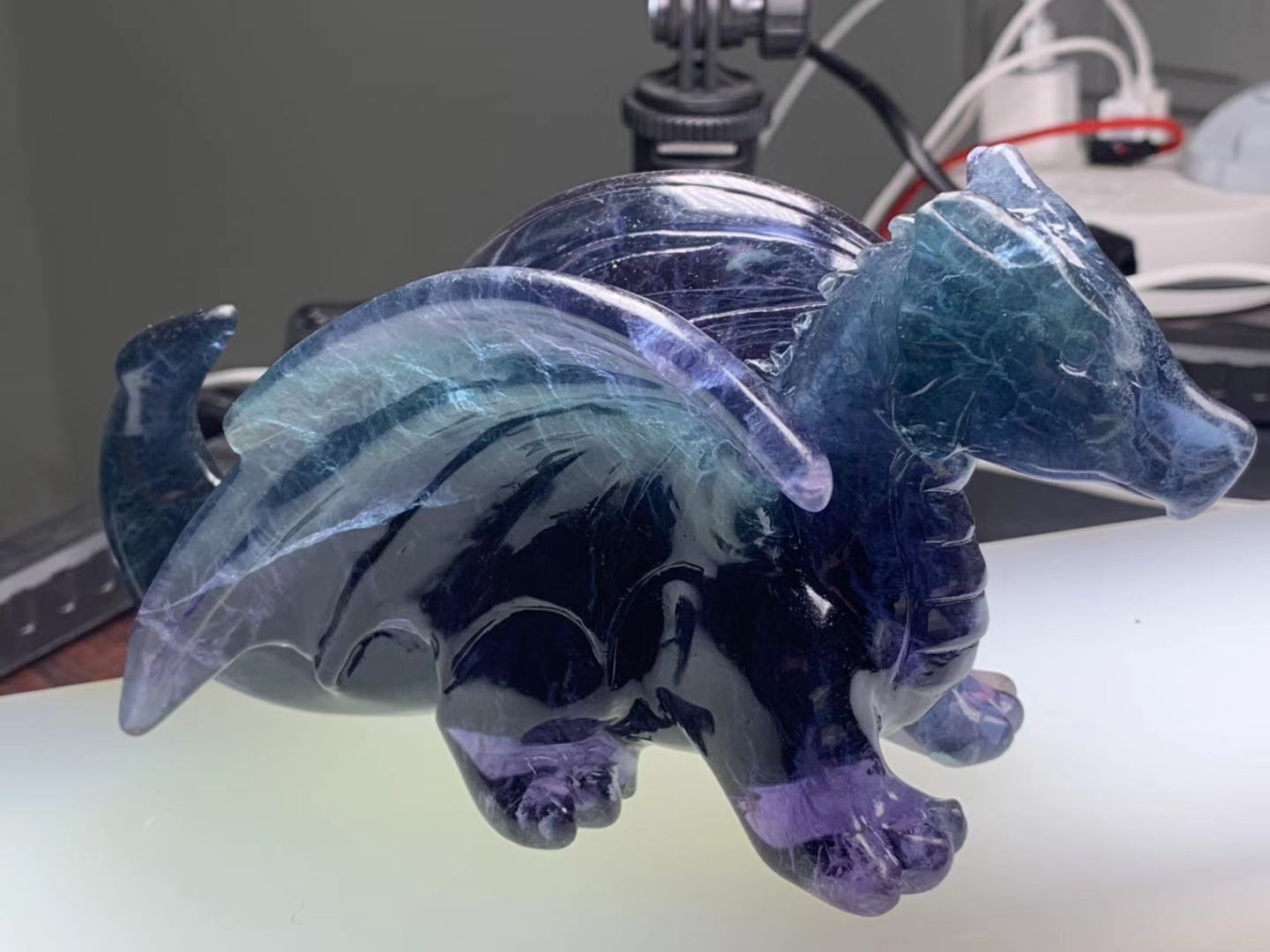Vibrante XL Dragón de Cristal de Fluorita Púrpura - Dragón de Cristal, Talla de Dragón, Criatura Mítica