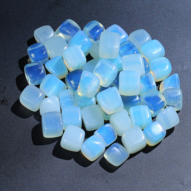 Decoración de grava de cristal proteico.