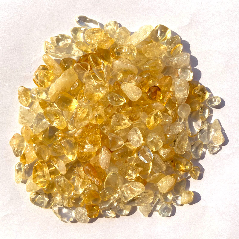 Piedra rodante de grava de cristal de jade amarillo brasileño Natural