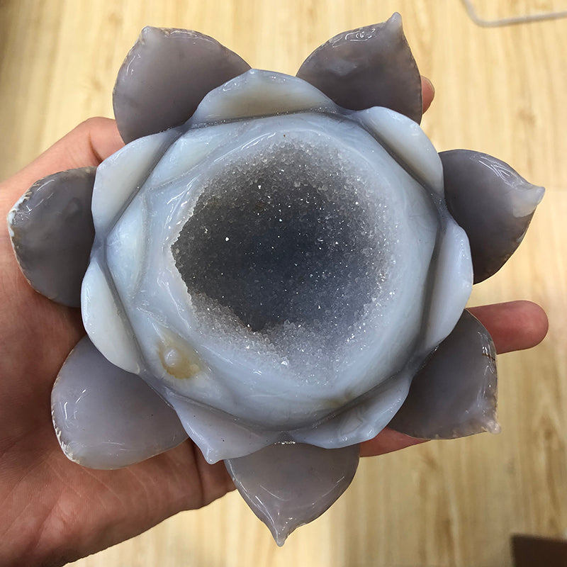 Venta al por mayor de loto de geoda de ágata de cristal tallado Natural disponible para decoración