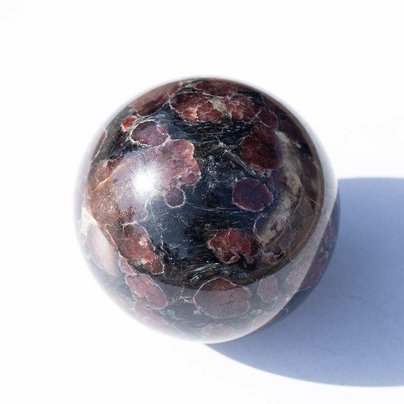 Bola de cristal granate de pulido de piedra natural hecha en casa de alta calidad al por mayor para decoración