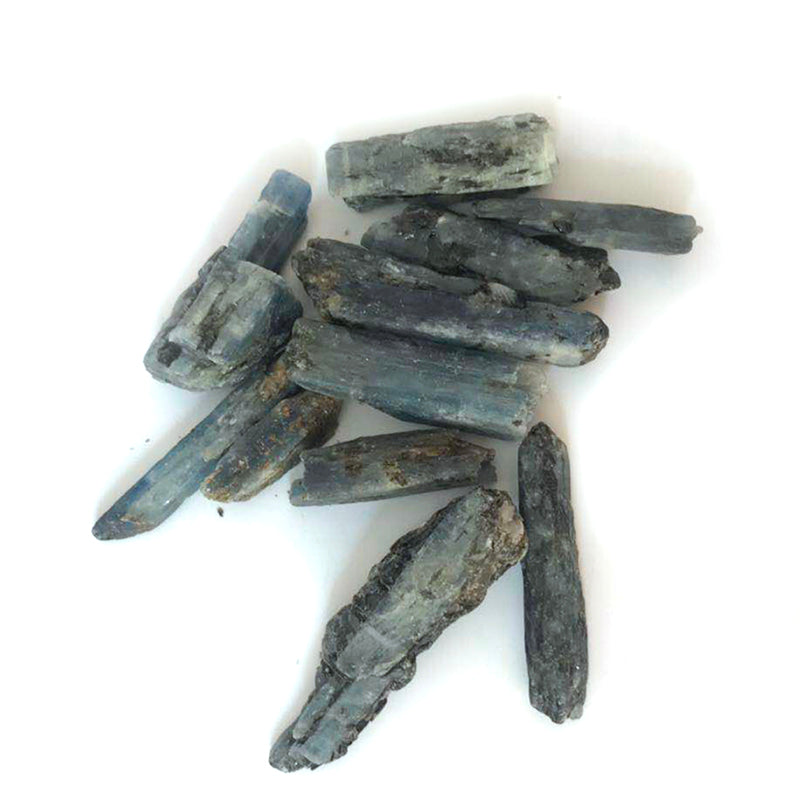 Decoración de rollo de cristal áspero de cristal de grava KYANITE