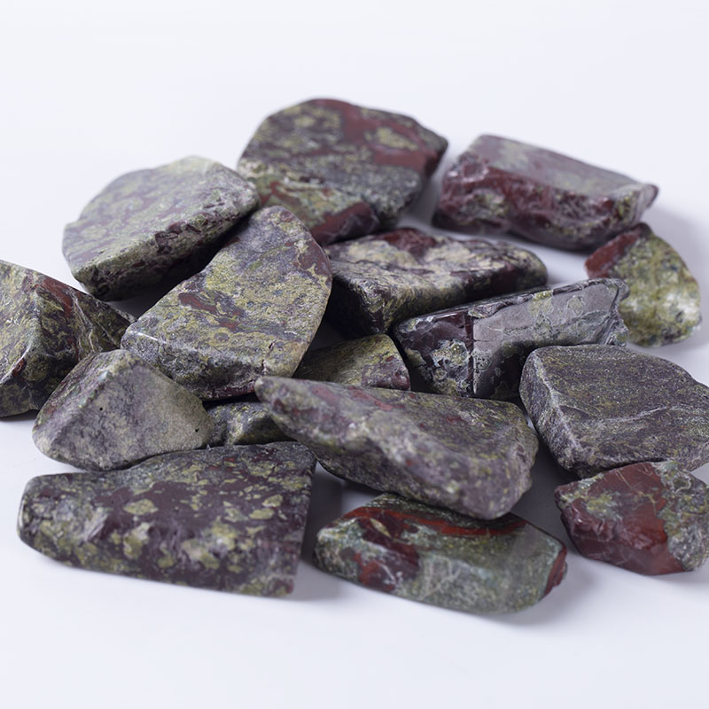 Planeta de sangre de piedras preciosas naturales de calidad