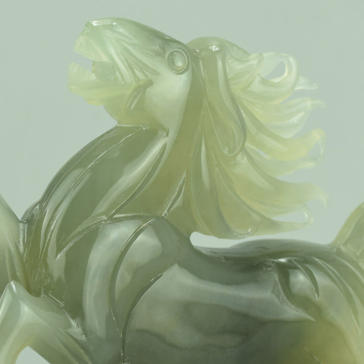 Oriental jade ornaments natural Liaoning Xiuyan Jade Jade Horse ornaments Xiuyu ink painting is a success