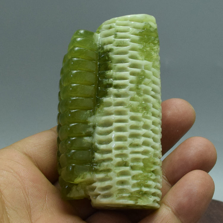 Oriental Xiuyan Jade handle natural boutique Liaoning Xiuyan flower jade bud rice carving collection