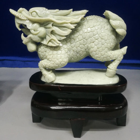 Oriental Xiuyu Kylin Treasure Offering Ornaments Jade Kylin Natural Hand Carved