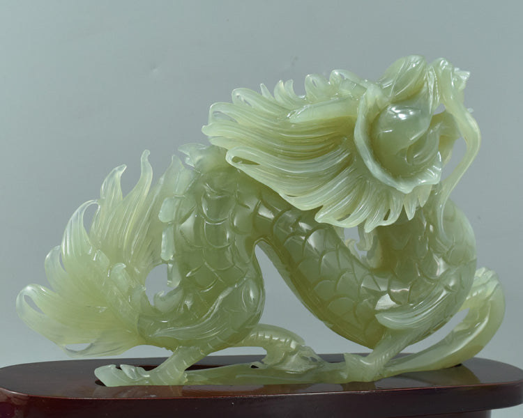 Oriental natural jade ornaments are good gifts for the feng shui office of the Dragon porch of the Chinese zodiac