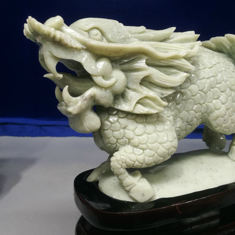 Oriental Xiuyu Kylin Treasure Offering Ornaments Jade Kylin Natural Hand Carved