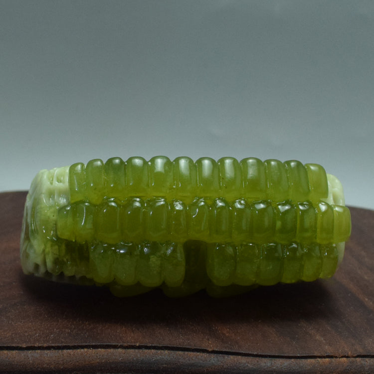 Oriental Xiuyan Jade handle natural boutique Liaoning Xiuyan flower jade bud rice carving collection