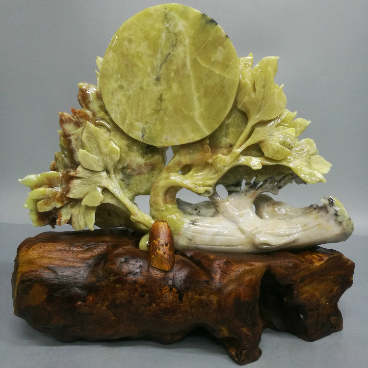 Oriental natural jade ornaments hand carved Liaoning Xiuyan Zhaocai living room office clothes