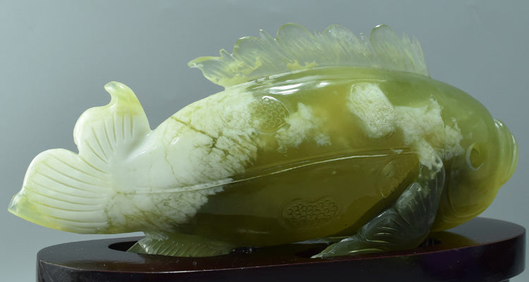 Oriental jade ornament Natural Jade Fish Carving