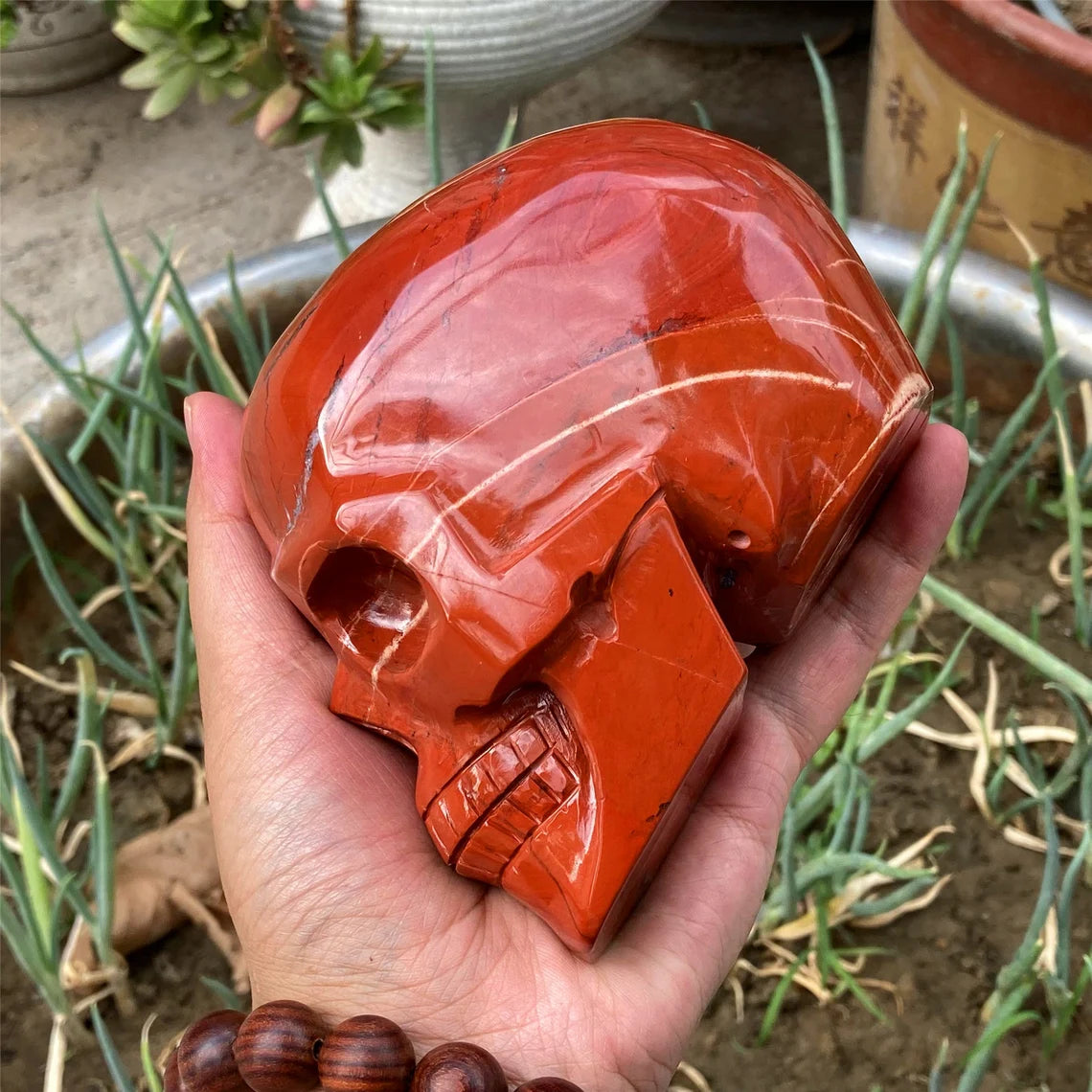 1PC 4"+ Natural Hand Red Jasper Skull,Quartz Red Jade Crystal Skull Carved ,Home Decoration,Mineral Specimen,Crystal Reiki Healing Gifts