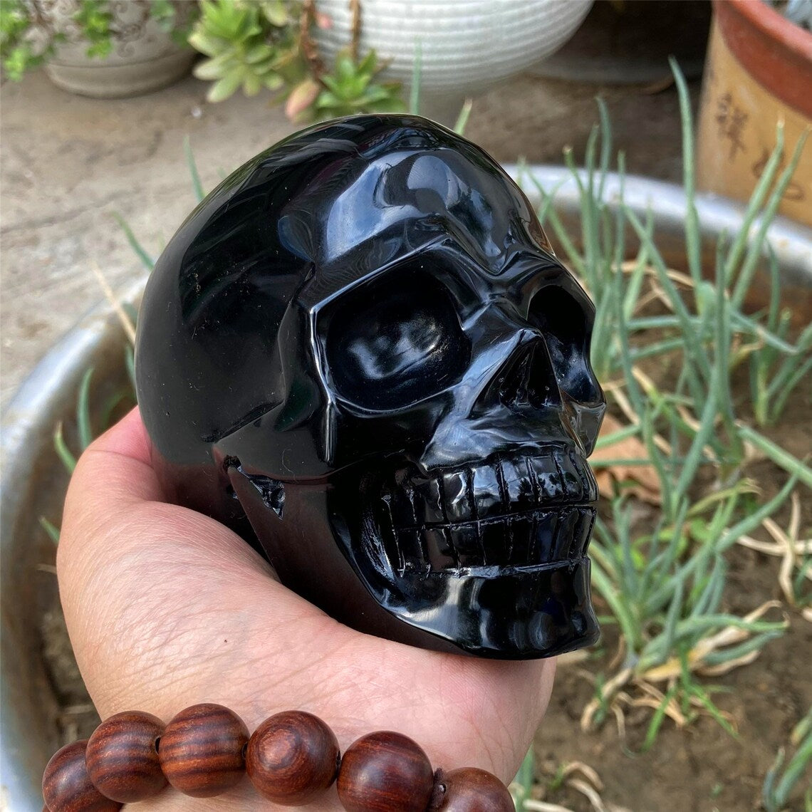1PC 4"+ Natural Hand Obsidian Skull,Quartz Obsidian Black Crystal Skull Carved ,Home Decoration,Mineral Specimen,Crystal Reiki Healing Gifts