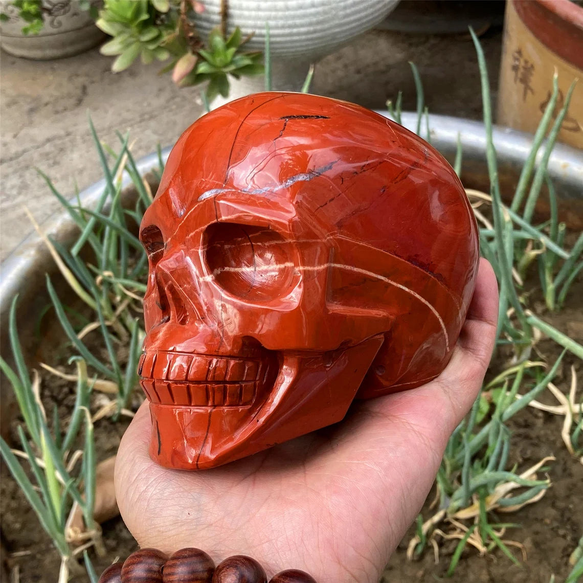 1PC 4"+ Natural Hand Red Jasper Skull,Quartz Red Jade Crystal Skull Carved ,Home Decoration,Mineral Specimen,Crystal Reiki Healing Gifts