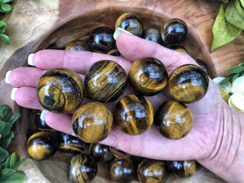 High quality crystal ball natural tiger eye round