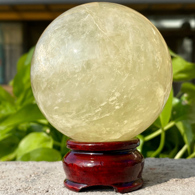 483G Natural yellow crystal quartz ball crystal ball sphere healing