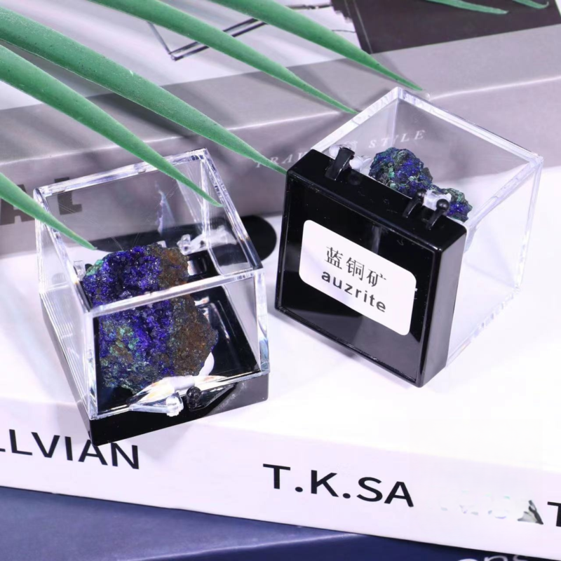 Natural ore  crystal  mineral raw stone geological science  specimen collections