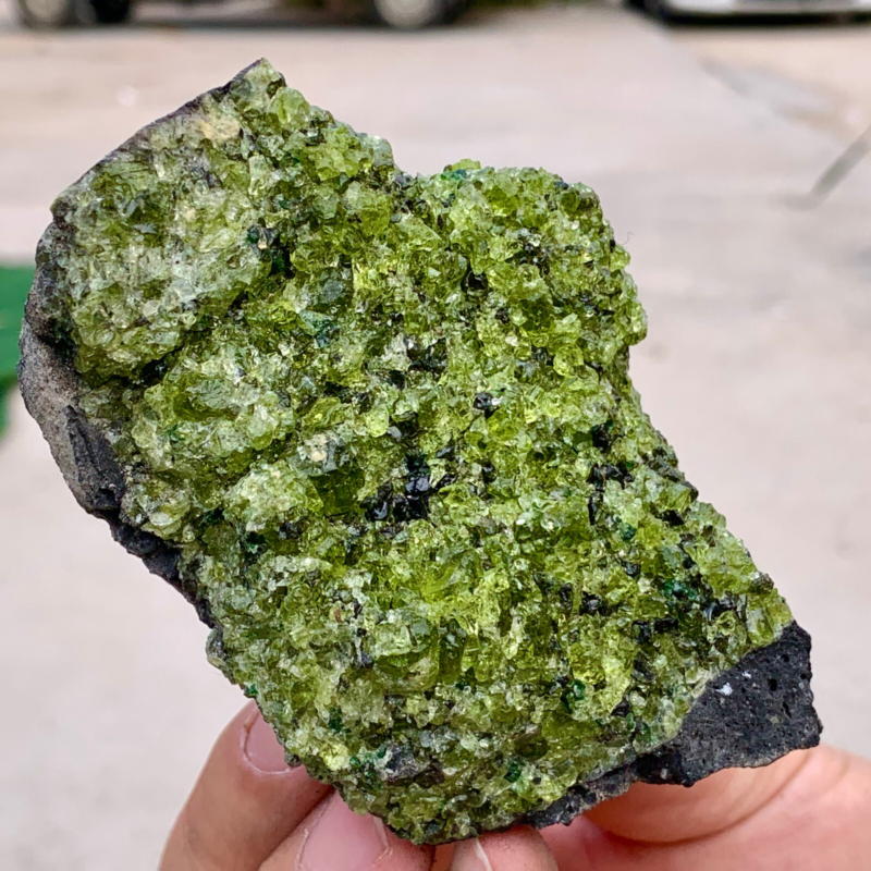 383G Natural and rare beautiful museum grade olive green olivine crystal