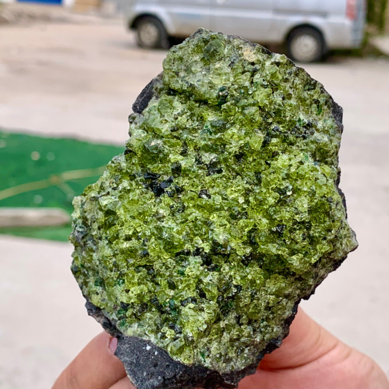 383G Natural and rare beautiful museum grade olive green olivine crystal