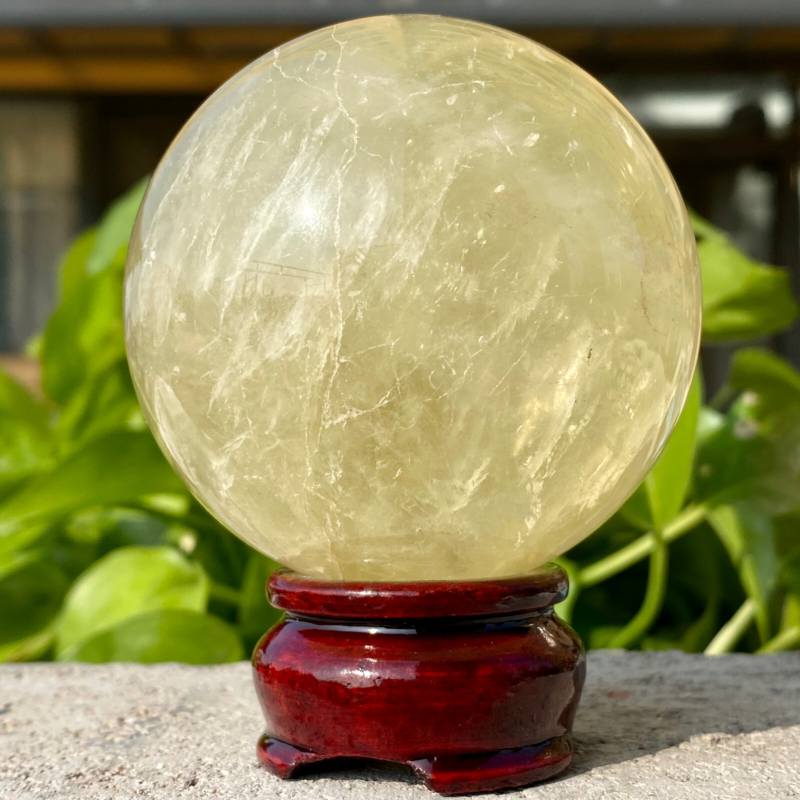 483G Natural yellow crystal quartz ball crystal ball sphere healing