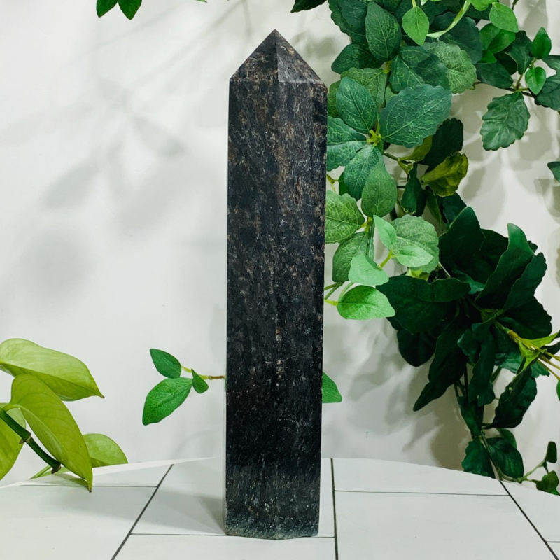1338g Natural Firework Stone Quartz Obelisk Crystal Wand Point Tower Healing