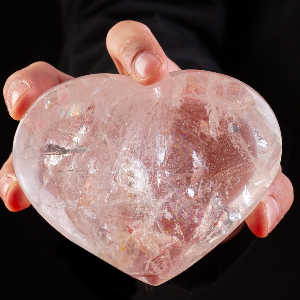 Extra Clear Quartz - Inspirational Heart - Height: 118 mm - Width: 99 mm- 600 g