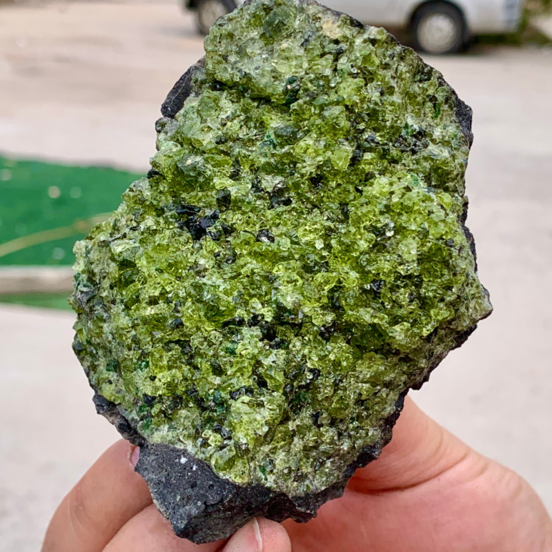 383G Natural and rare beautiful museum grade olive green olivine crystal