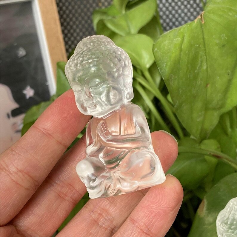 Clear Melting Stone Buddha Carved Quartz Crystal Heal decoration skull Gifts