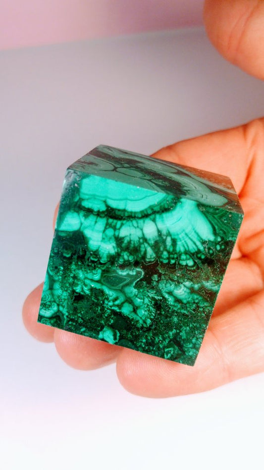 Malachite Cube - Height: 41 mm - Width: 41 mm- 220g