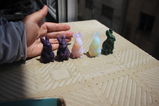 5pcs 6cm  Natural many kinds of materials carved  rabbit