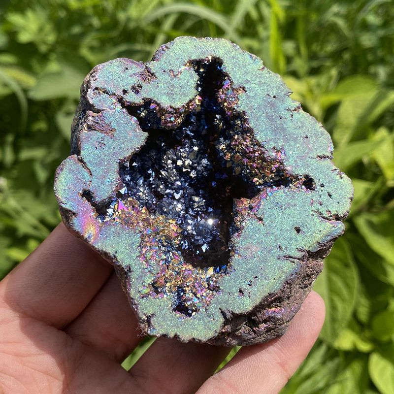 230g Electroplating color Natural Crystal Agate cave ornaments crystal cluster q