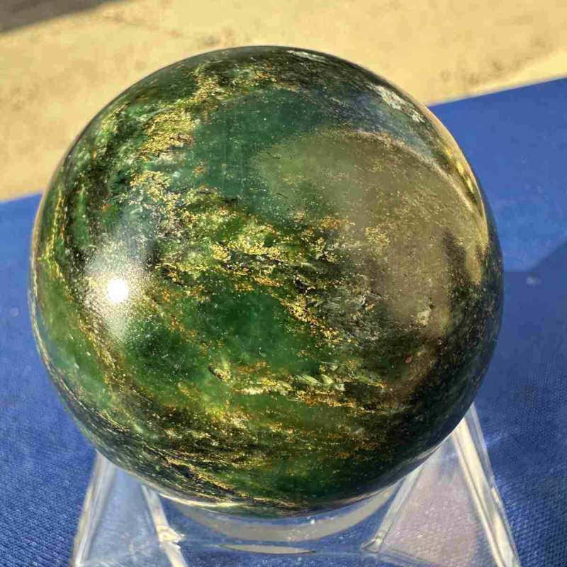 250g Natural Emerald Sphere Quartz Crystal Energy polished ball mineral Healing