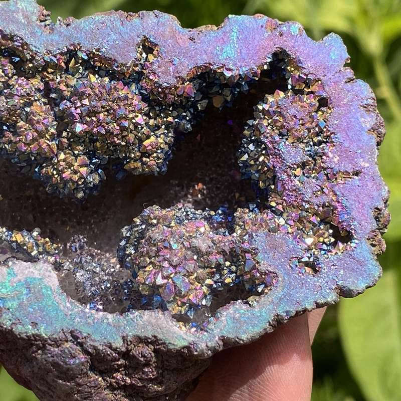 200g Electroplating color Natural Crystal Agate cave ornaments crystal cluster q