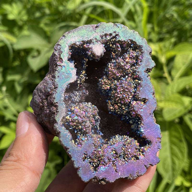 200g Electroplating color Natural Crystal Agate cave ornaments crystal cluster q