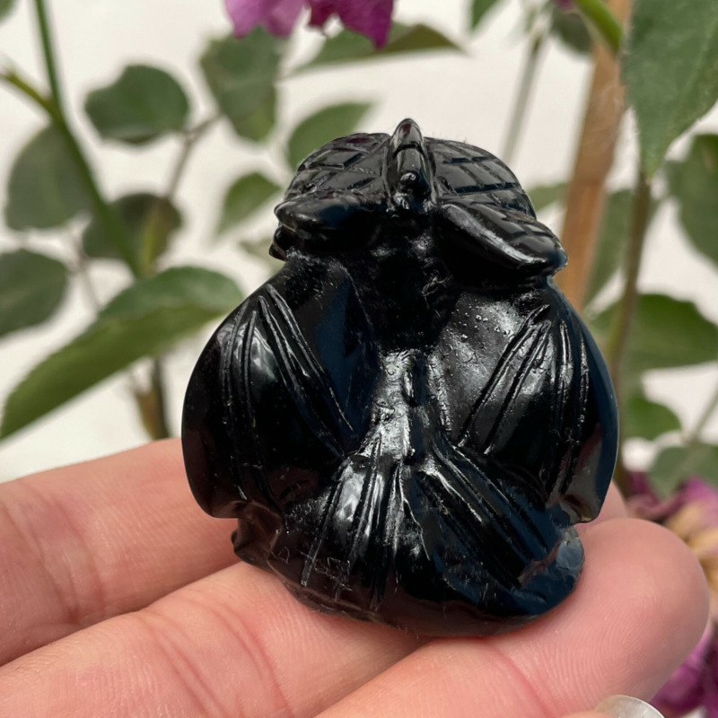 1pc Natural obsidian crystal Quartz  carved crystal skull reiki healing