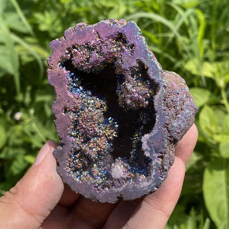 200g Electroplating color Natural Crystal Agate cave ornaments crystal cluster q