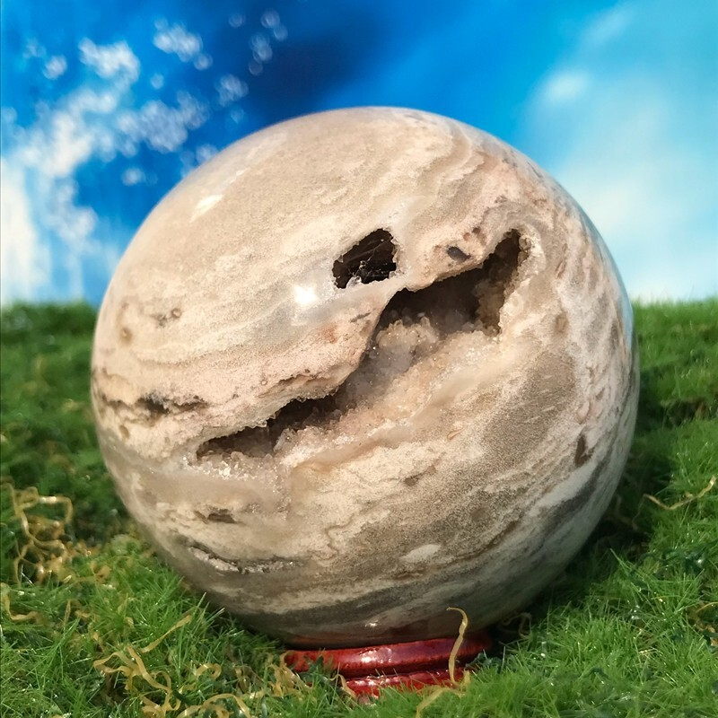 300GNatural Marine Jasper Quartz Ball Crystal Ball Mineral Sample Restoration