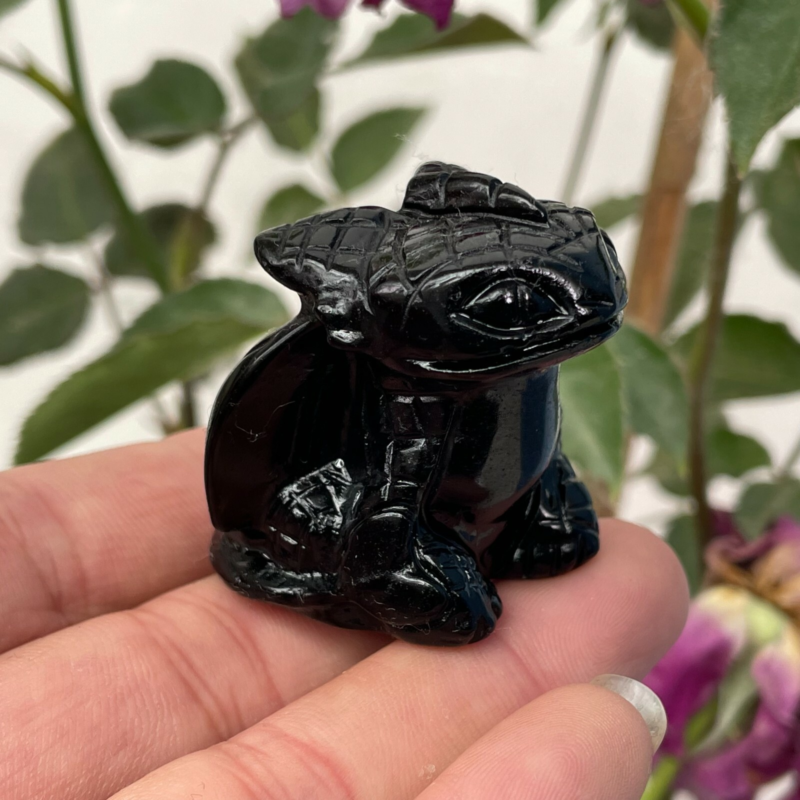1pc Natural obsidian crystal Quartz  carved crystal skull reiki healing