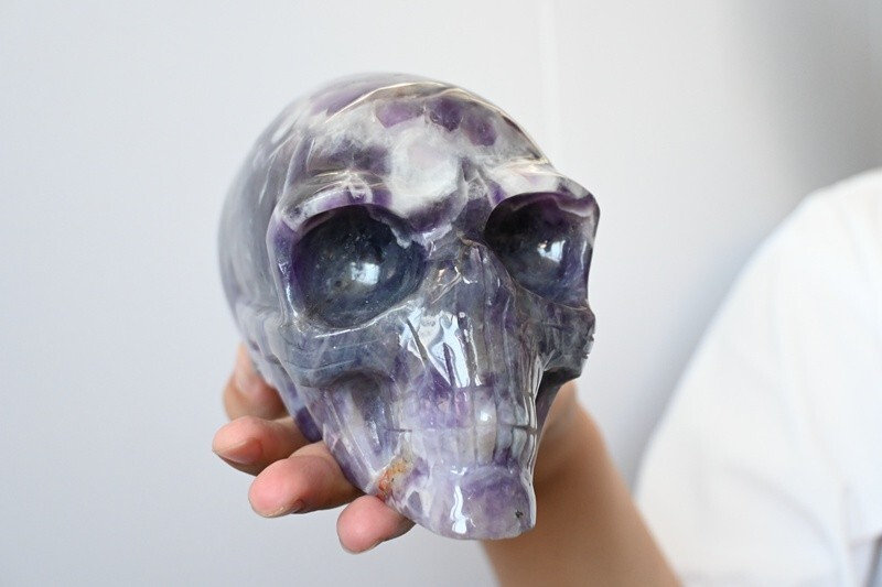 4.2LB Top Natural Dreamy Amethyst Quartz hand Carved Crystal Alien Skull reiki