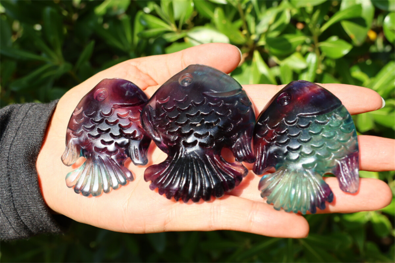 2.4+" Carved Natural Rainbow Fluorite Fish Reiki Crystal Skull Crystal Gifts 1PC