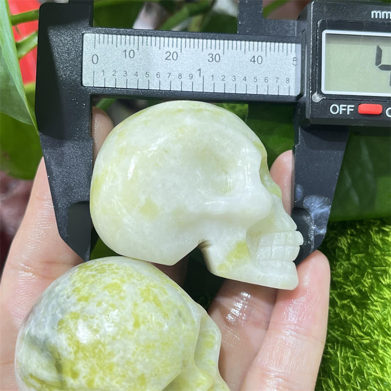 1pc Natural Green jade skull hand carved Quartz Crystal skull Reiki