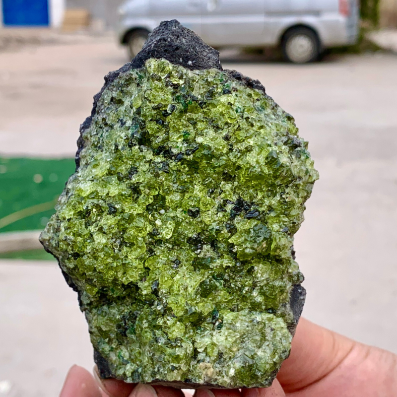 383G Natural and rare beautiful museum grade olive green olivine crystal