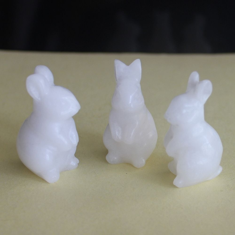Carved gemstone crystal rabbit bunny figurine animal carving home decor 1.5&apos;&apos;