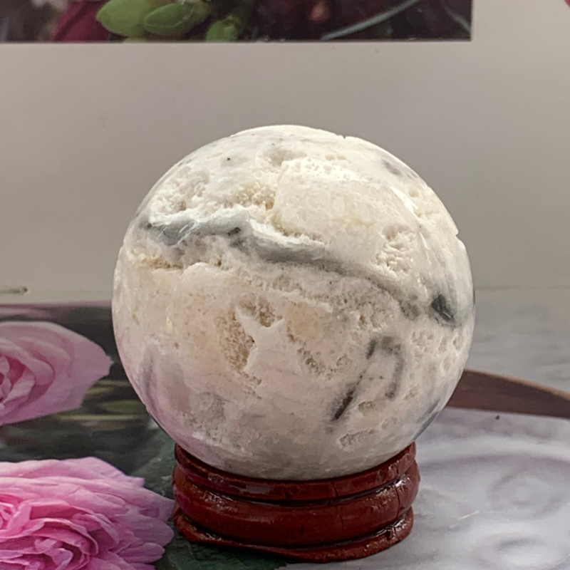 162g Natural white fluorite ball crystal quartz sphere reiki healing Gem