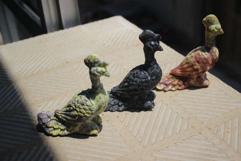 3pcs 12cm   Natural 3 kinds of materials carved  peacock