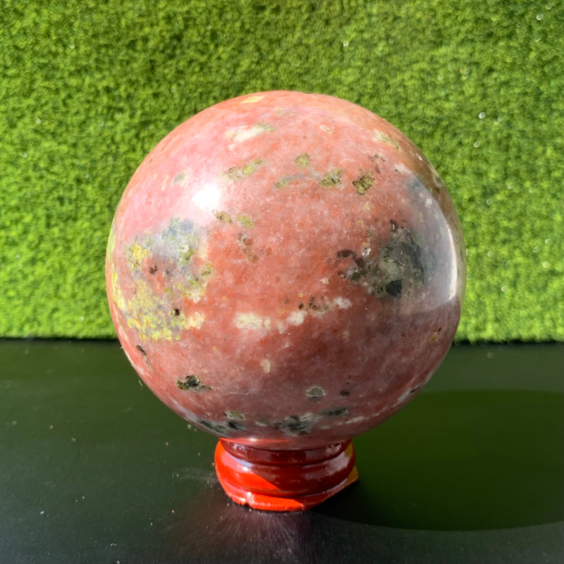 512GNatural Peach Blossom Tourmaline Quartz Ball Crystal Ball Reiki Repair
